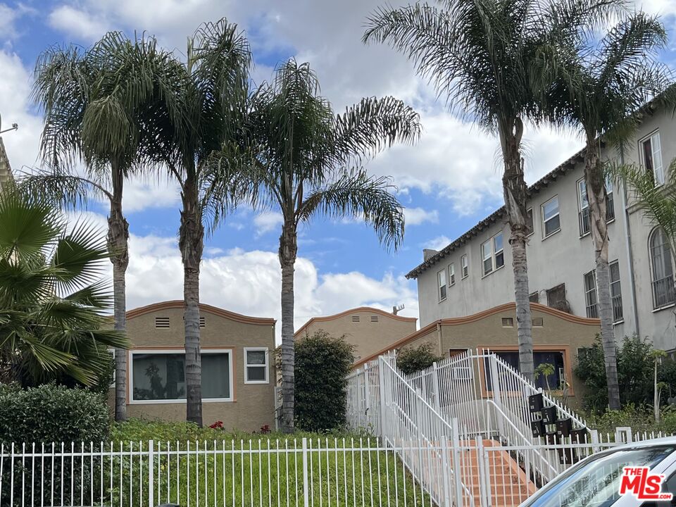 Property photo for 836 S CATALINA ST, Los Angeles, CA