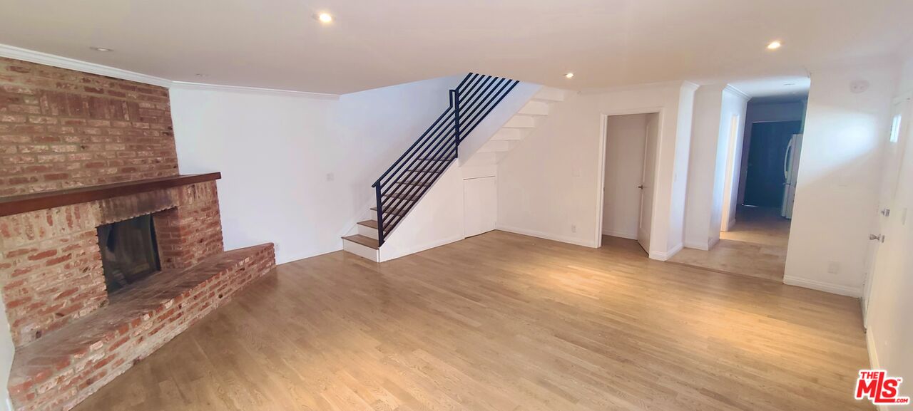 Property photo for 220 S Venice Blvd, Venice, CA