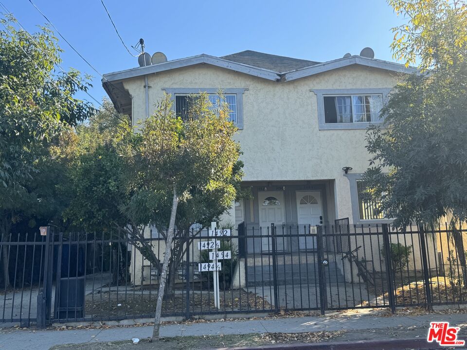 Property photo for 1492 W 27th St, Los Angeles, CA