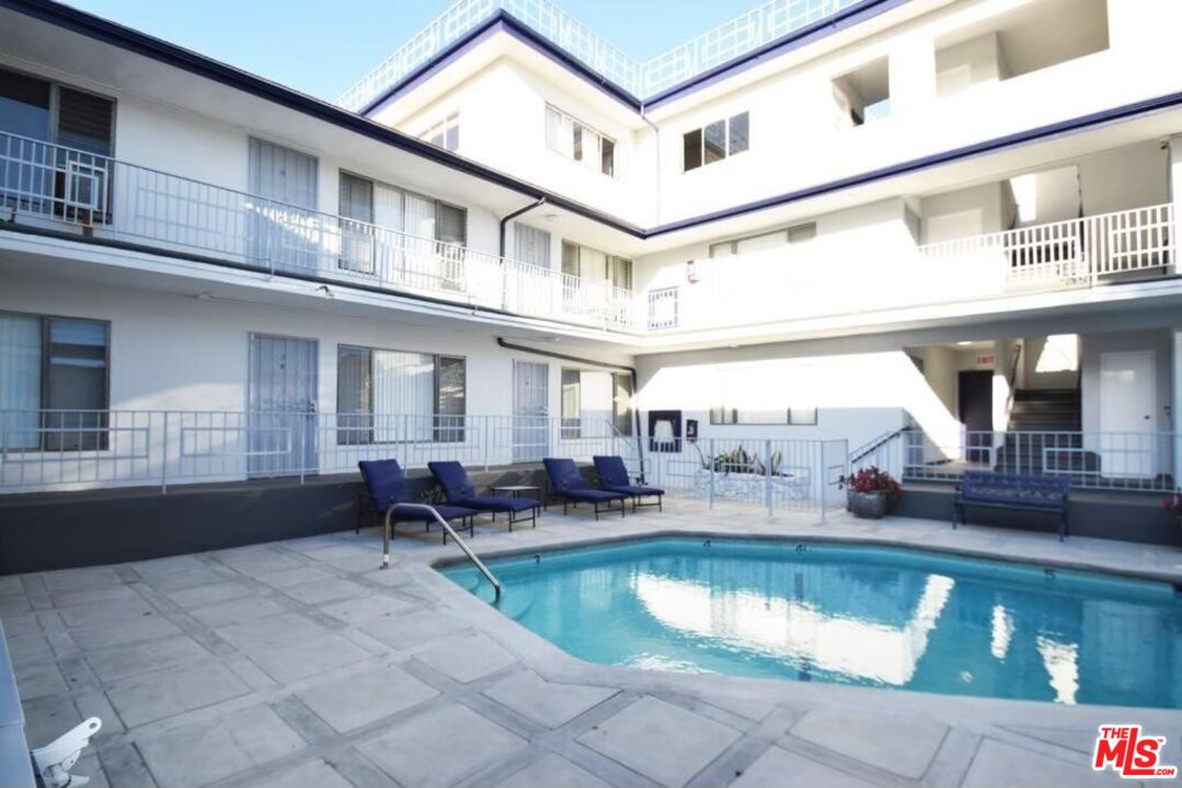 Property photo for 1940 Carmen Ave, Los Angeles, CA