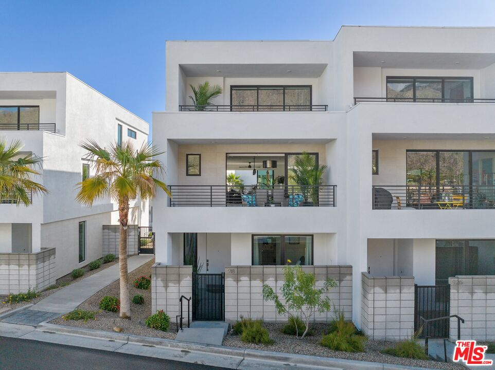 Property photo for 918 Cameron Center Dr, Palm Springs, CA