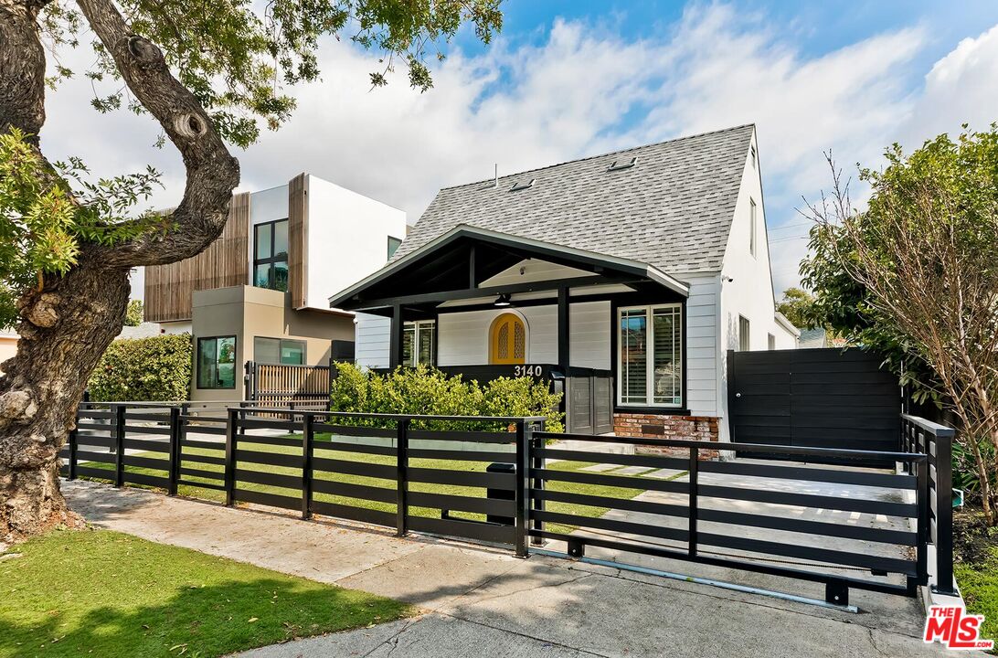 Property photo for 3140 Roberts Ave, Culver City, CA