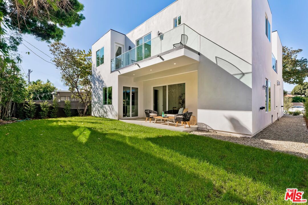 Property photo for 11620 Clarkson Rd, Los Angeles, CA