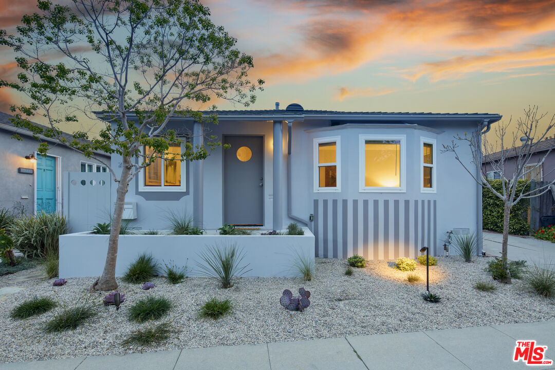 Property photo for 237 6th Ave, Venice, CA