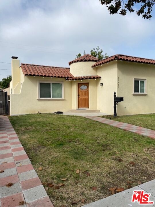 Property photo for 10937 Fairbanks Way, Culver City, CA