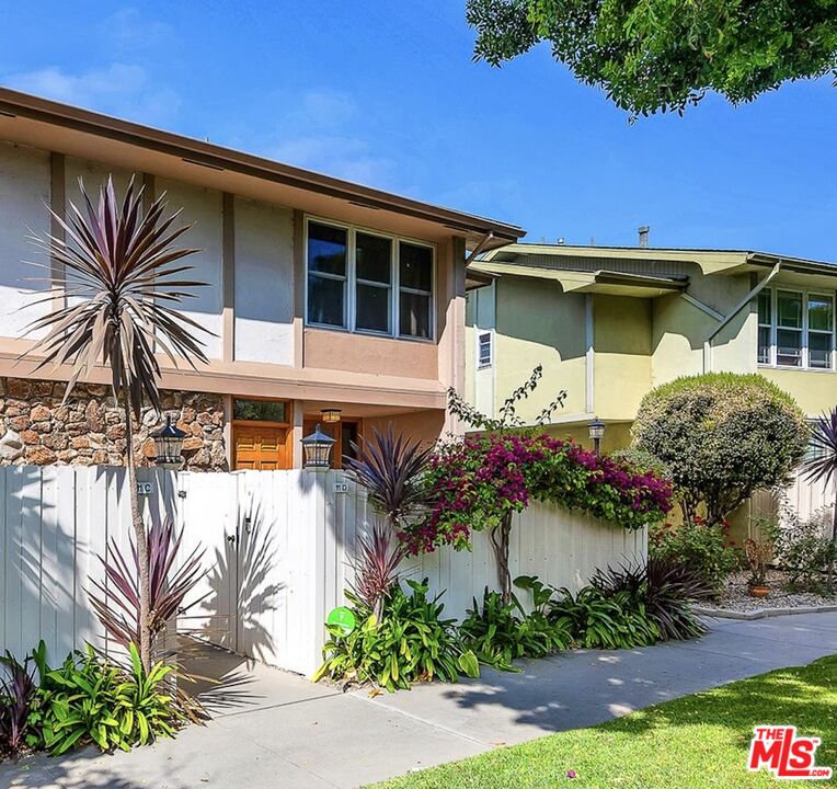 Property photo for 5215 S Sepulveda Blvd, #11D, Culver City, CA