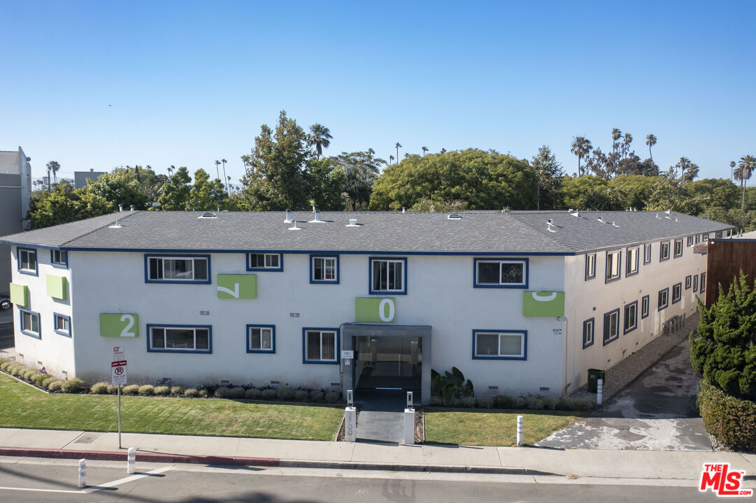 Property photo for 2700 Abbot Kinney Blvd, Venice, CA