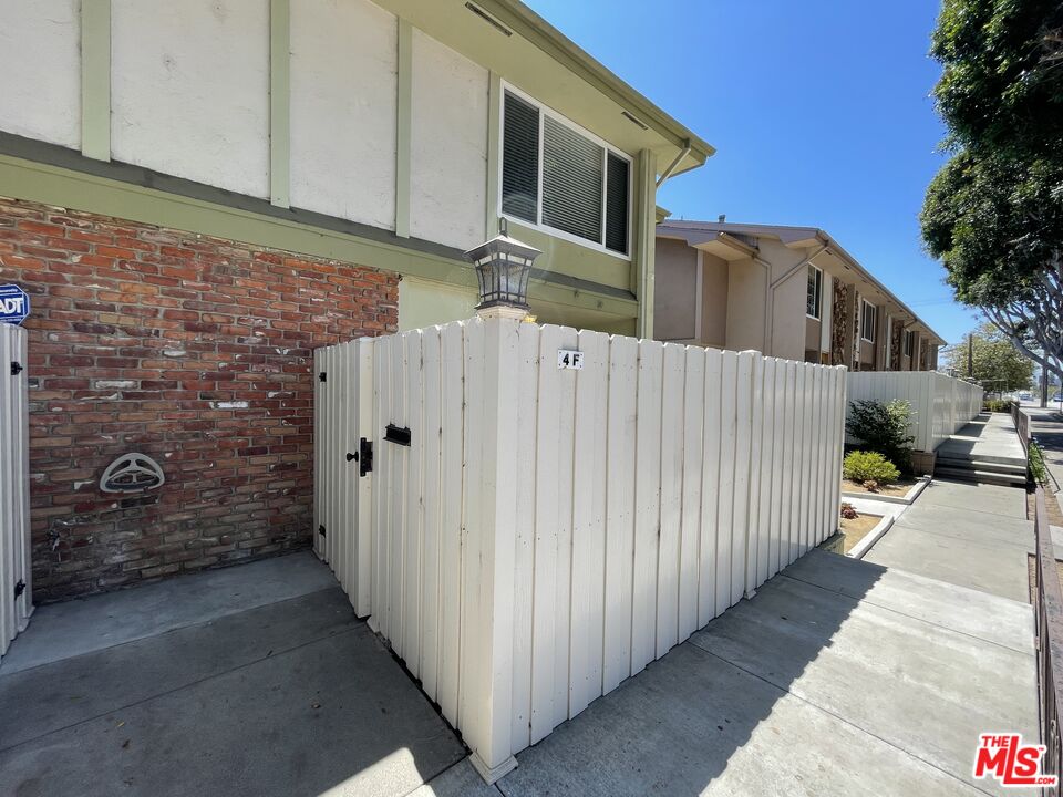 Property photo for 5215 S Sepulveda Blvd, #4F, Culver City, CA