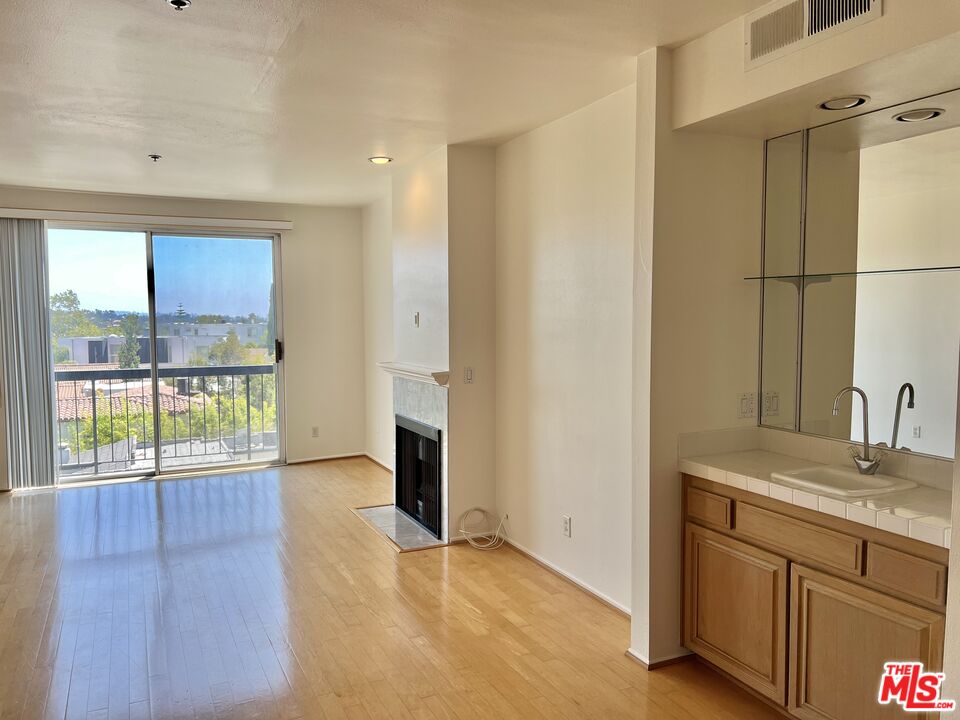 Property photo for 1851 Holmby Ave, #302, Los Angeles, CA