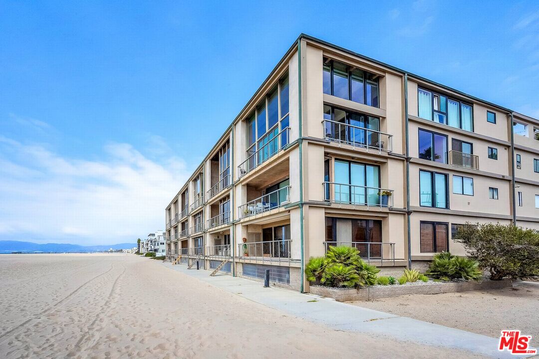 Property photo for 1 Spinnaker St, #8, Marina Del Rey, CA