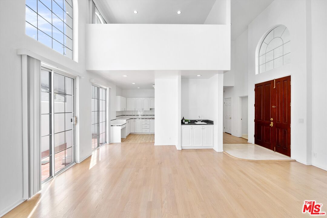 Property photo for 1338 Yale St, #D, Santa Monica, CA
