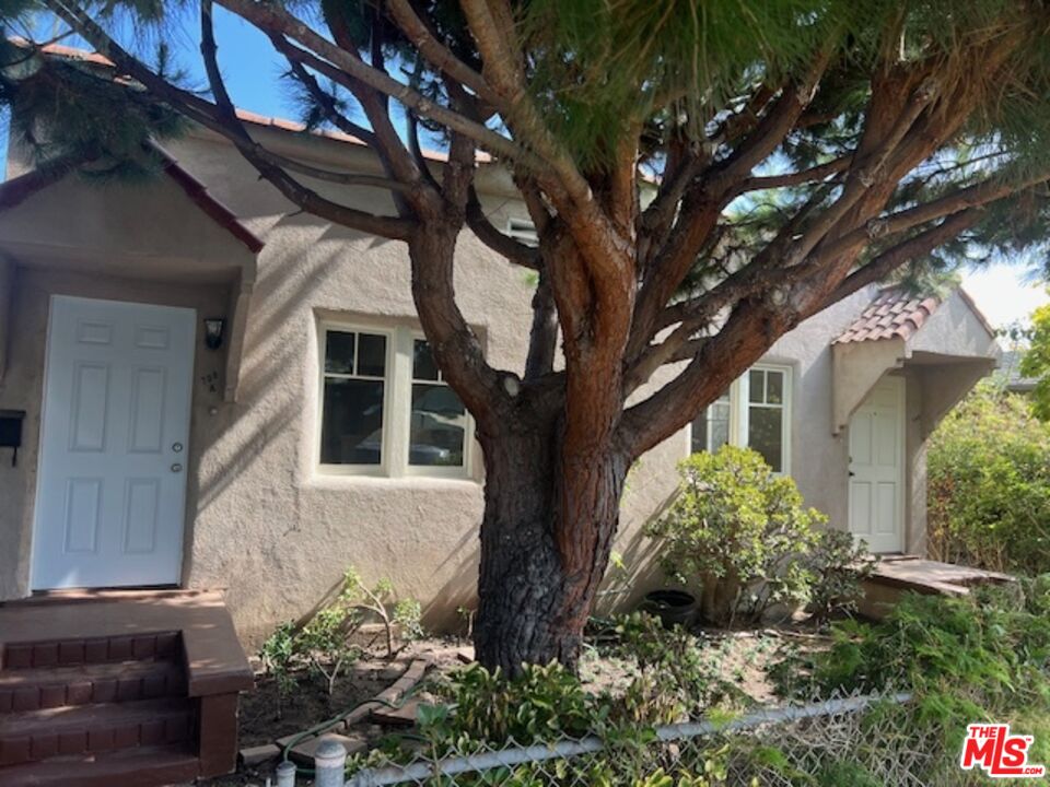 Property photo for 708 A Boccaccio Ave, Venice, CA