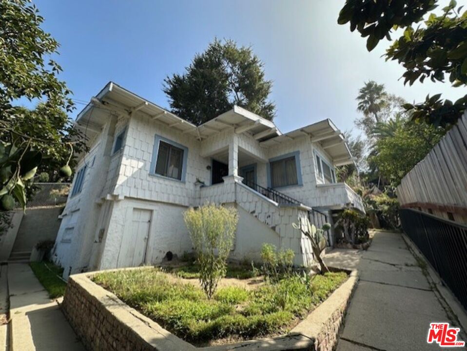 Property photo for 1510 Parmer Ave, Los Angeles, CA