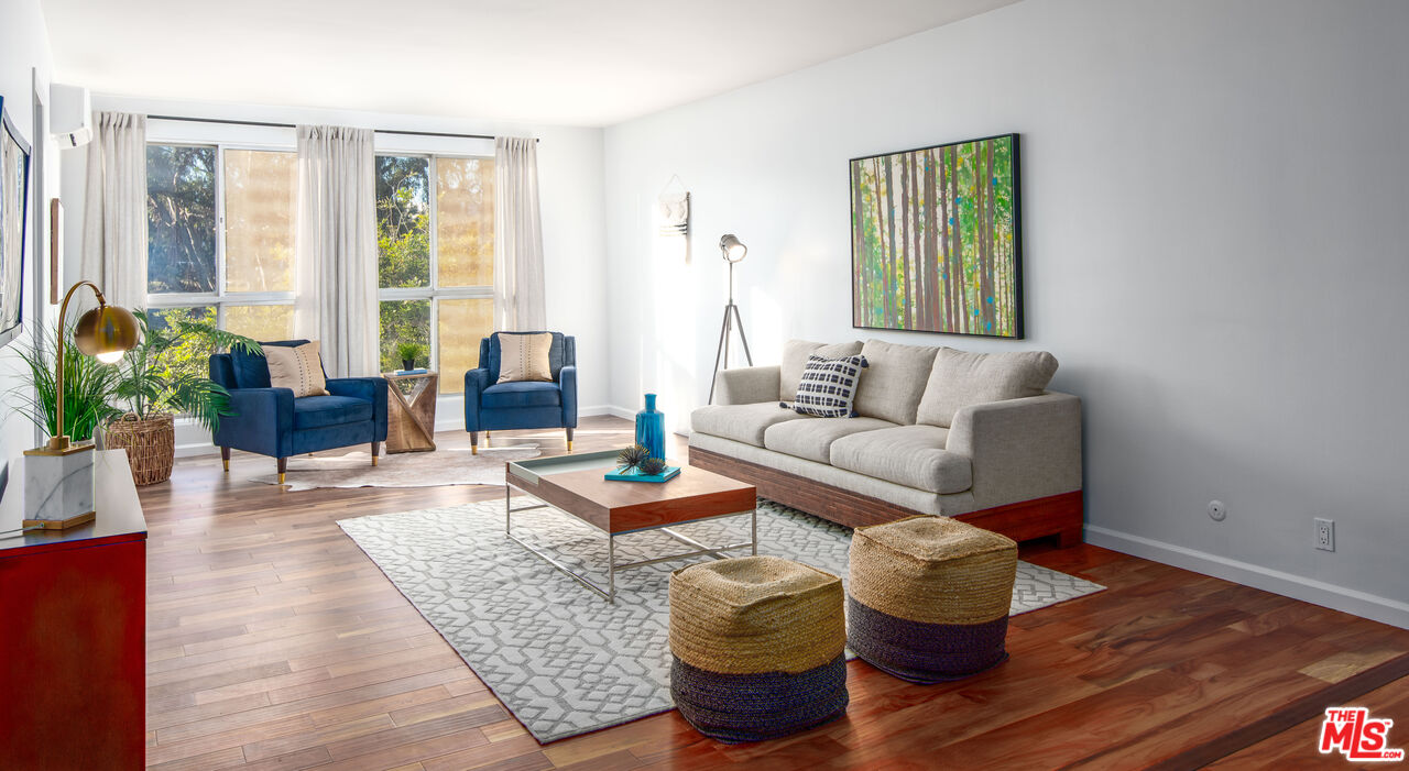 Property photo for 6124 Buckingham Pkwy, #202, Culver City, CA