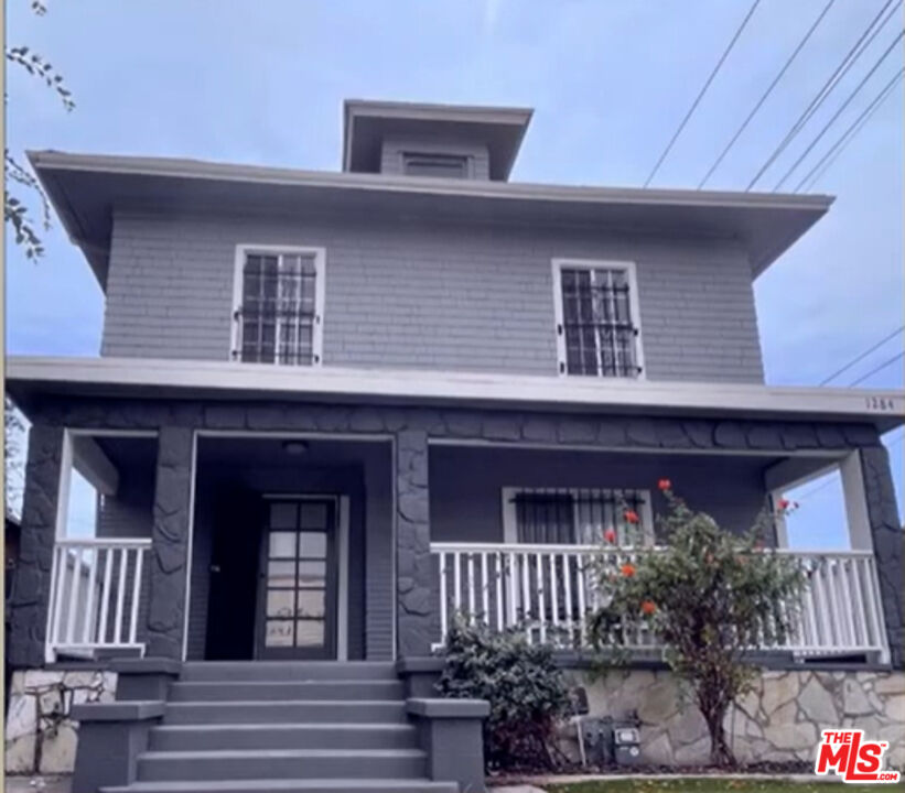 Property photo for 1284 W 38th St, Los Angeles, CA