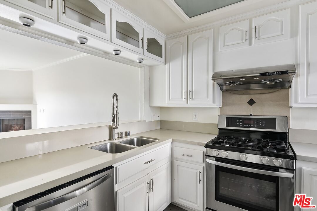 Property photo for 3645 Cardiff Ave, #212, Los Angeles, CA