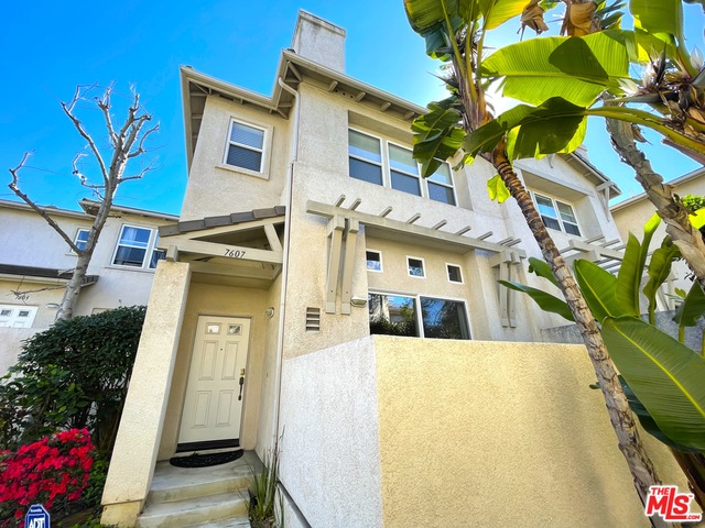 Property photo for 7607 HANNUM AVE, Culver City, CA