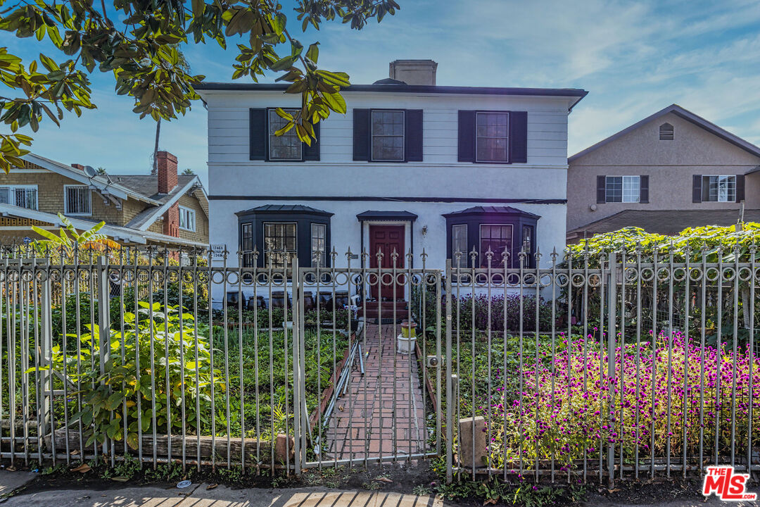 Property photo for 1746 Crenshaw Blvd, Los Angeles, CA