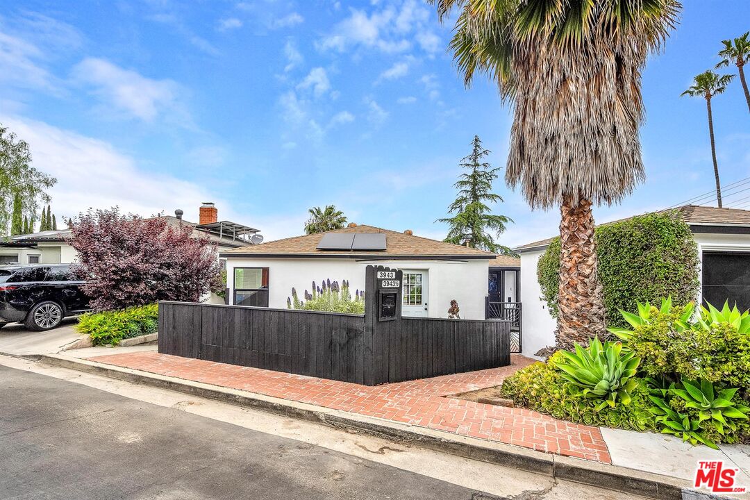 Property photo for 3943 Scandia Way, Los Angeles, CA