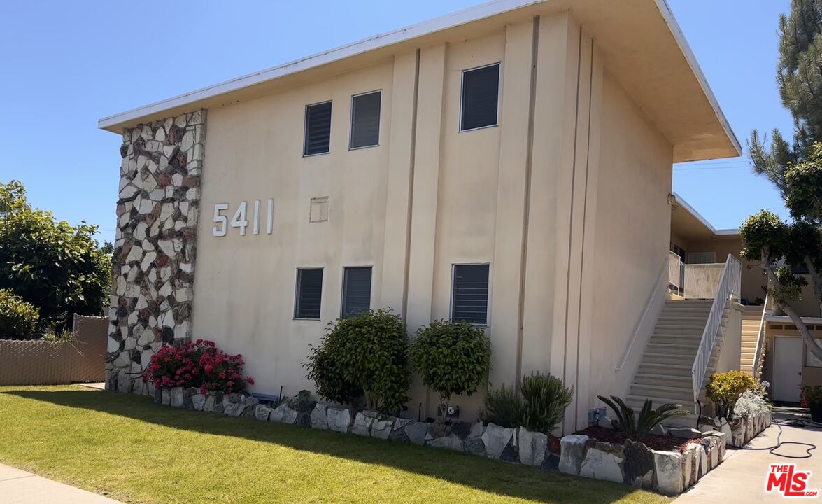 Property photo for 5411 S Centinela Ave, #4, Los Angeles, CA