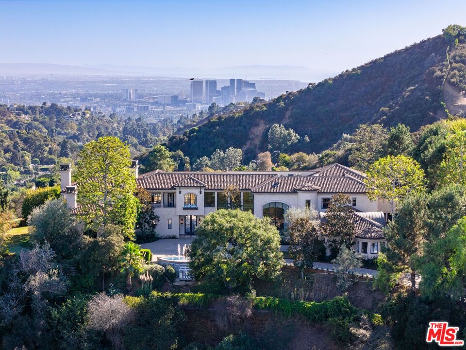Property photo for 8 Beverly Ridge Ter, Beverly Hills, CA