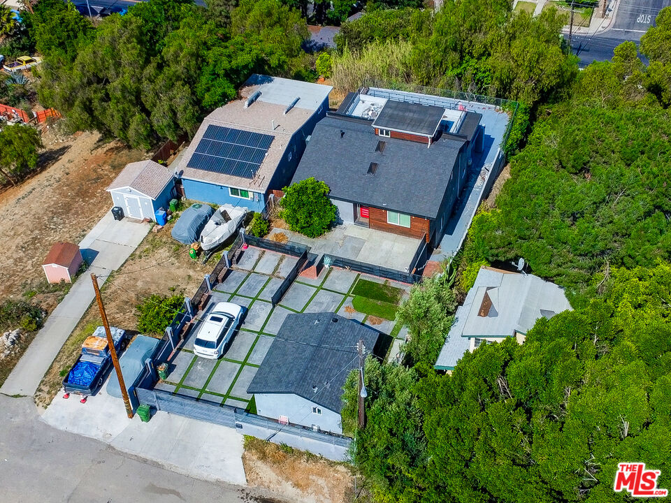 Property photo for 2617 Sierra St, Los Angeles, CA