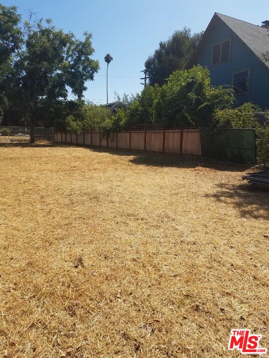 Property photo for 2154 W 24TH ST, Los Angeles, CA