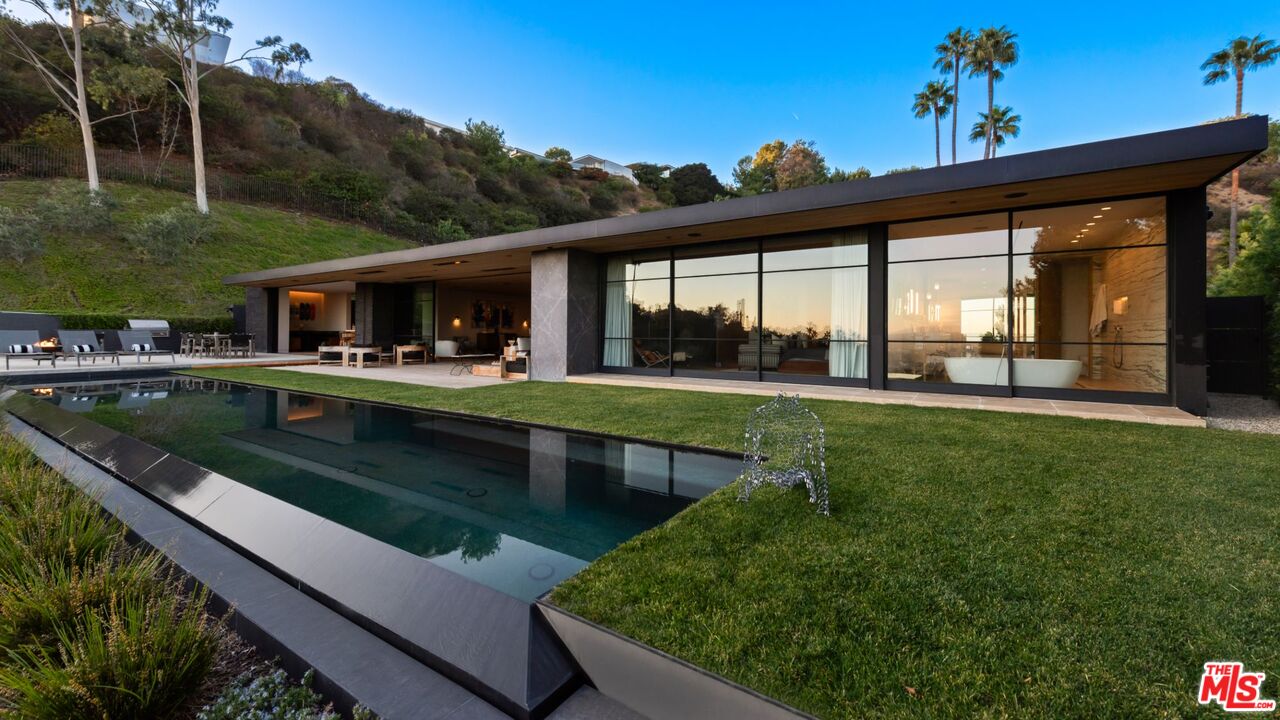Property photo for 530 Leslie Ln, Beverly Hills, CA