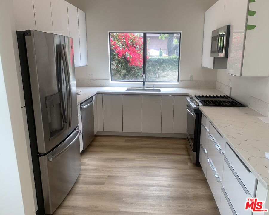 Property photo for 4561 Alla Rd, #4, Marina Del Rey, CA