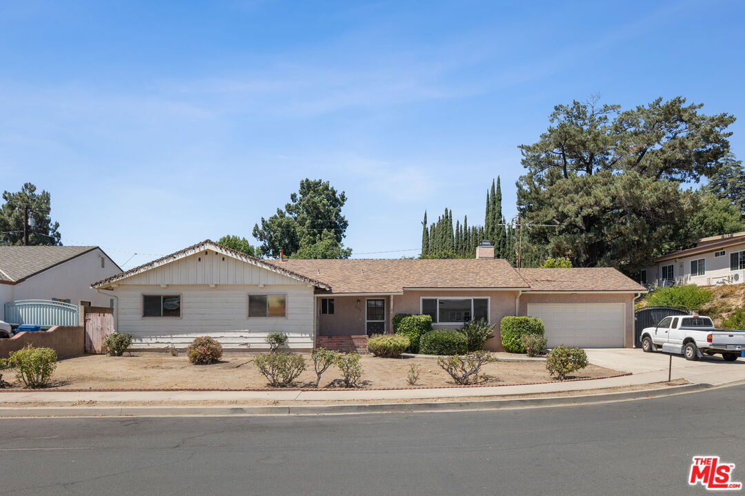 Property photo for 2659 Luray Cir, Simi Valley, CA