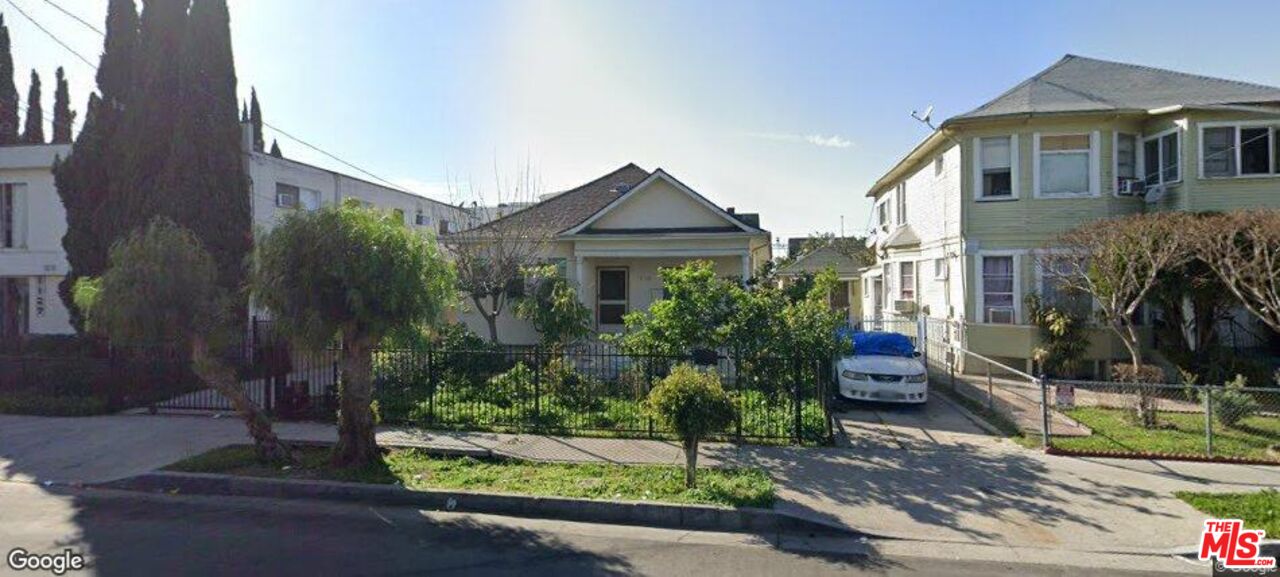 Property photo for 1125 S Kenmore Ave, Los Angeles, CA