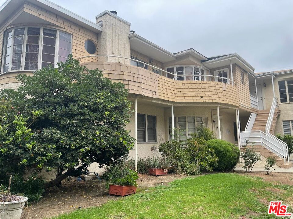 Property photo for 3757 Los Feliz Blvd, Los Angeles, CA