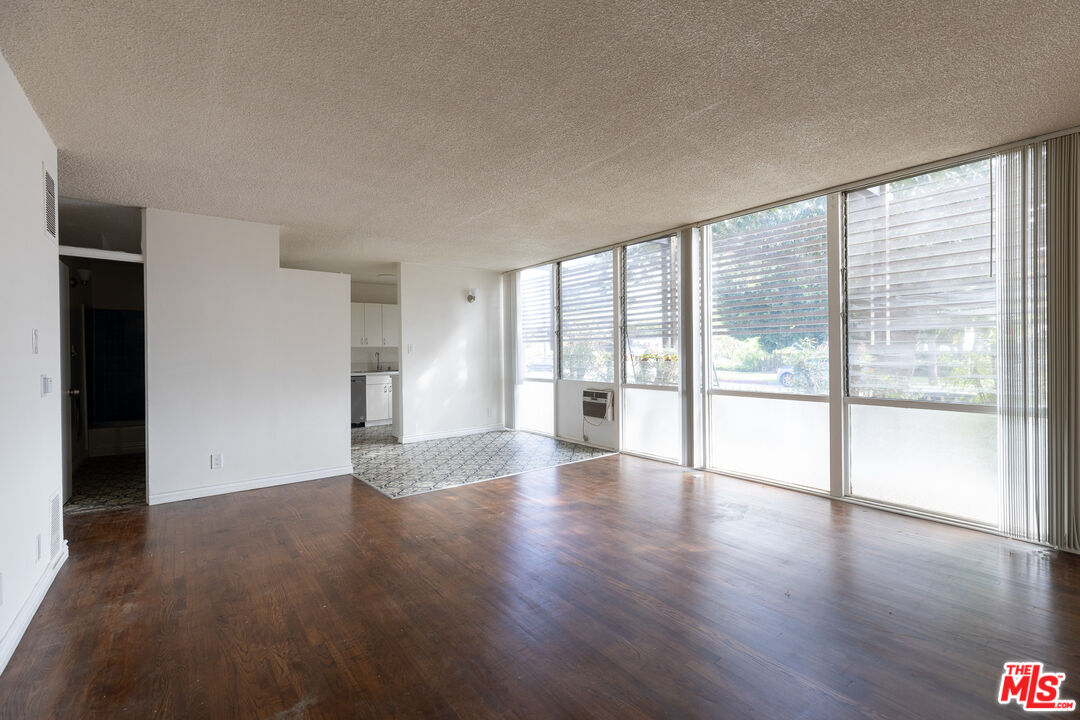 Property photo for 11133 ROSE AVE, #9, Los Angeles, CA