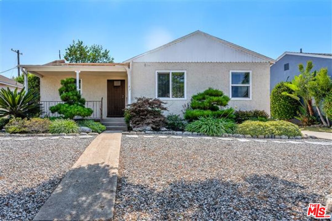 Property photo for 3267 Mountain View Ave, Los Angeles, CA