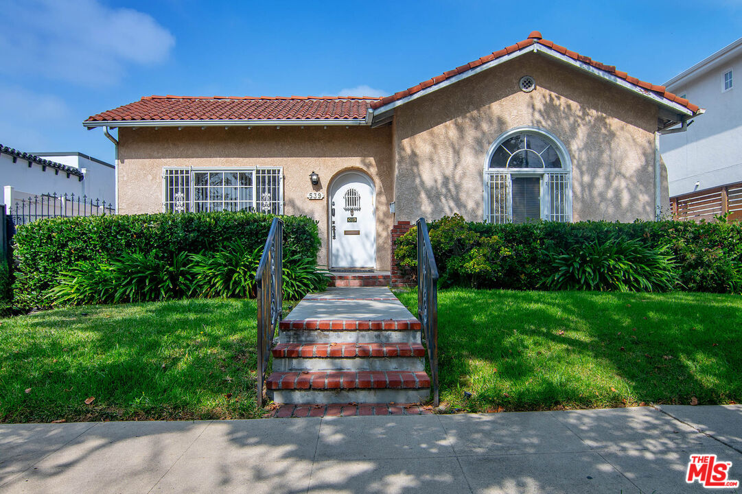 Property photo for 539 N Poinsettia Pl, Los Angeles, CA