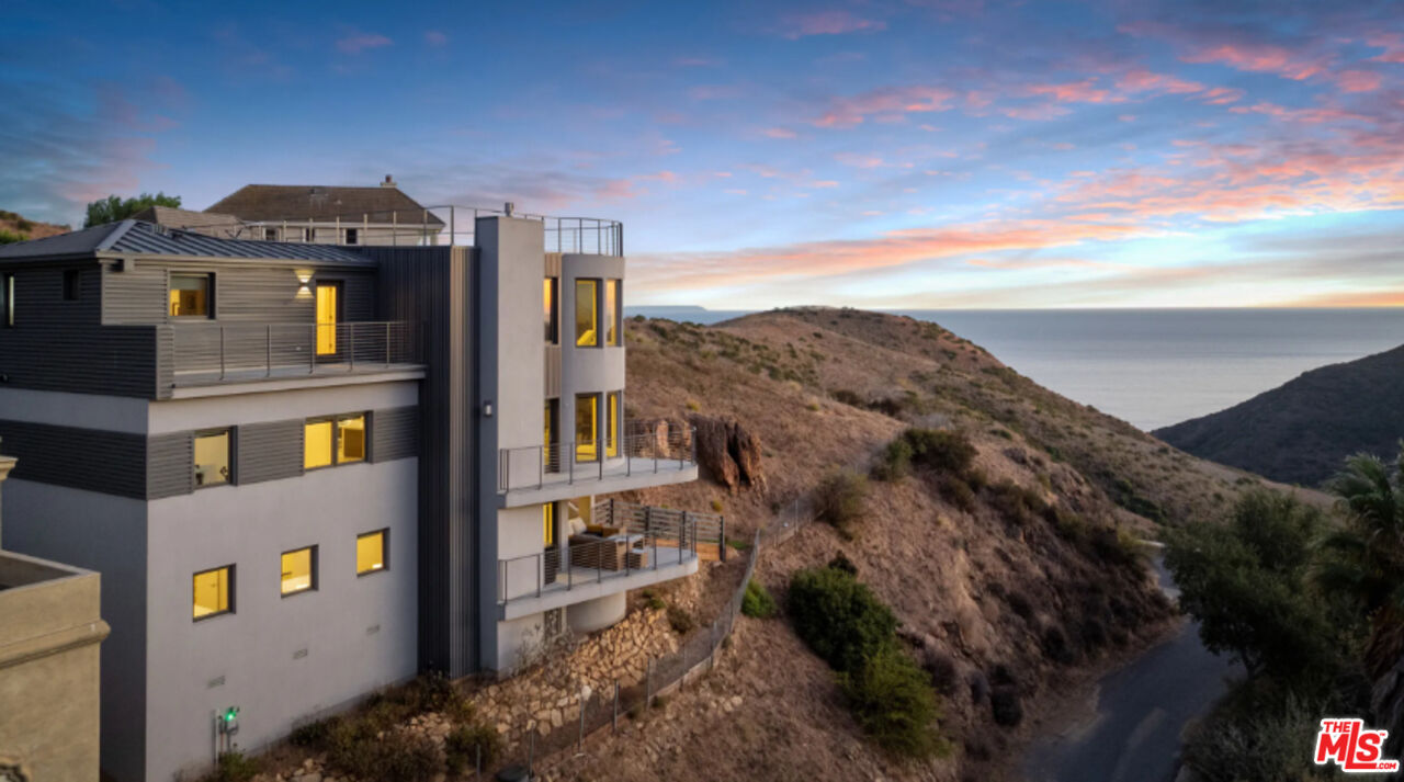 Property photo for 3004 Sequit Dr, Malibu, CA