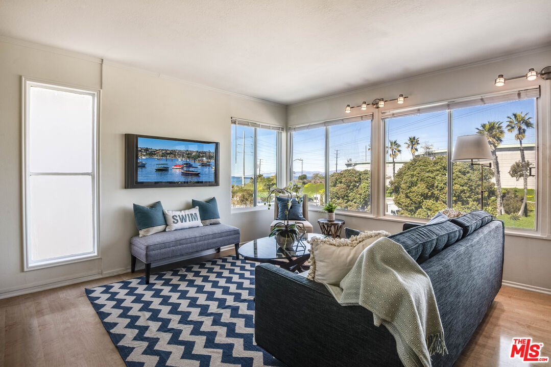 Property photo for 460 Rosecrans Ave, Manhattan Beach, CA