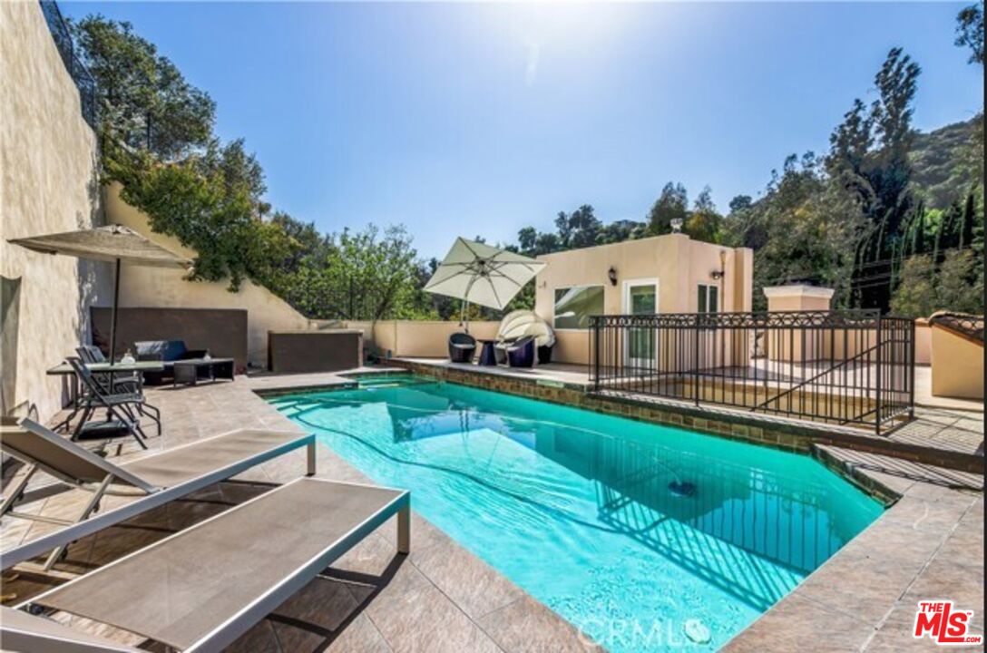 Property photo for 2328 Benedict Canyon Dr, Beverly Hills, CA