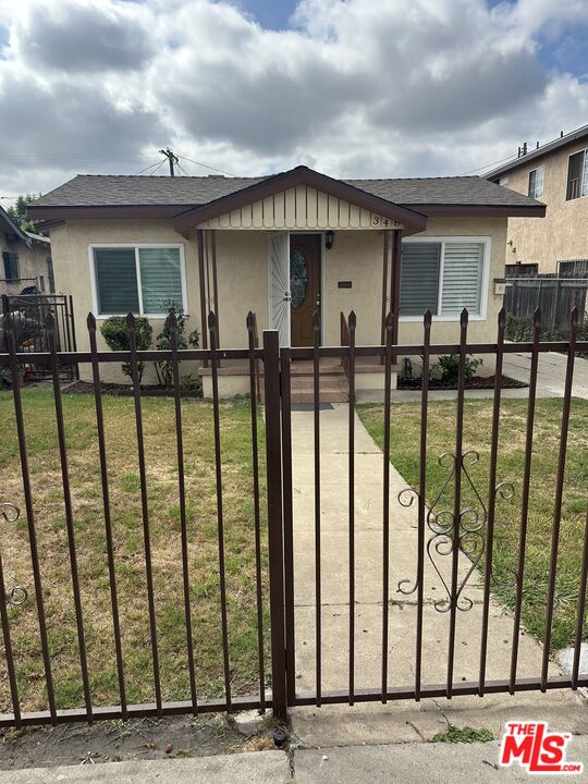 Property photo for 348 W 81st St, Los Angeles, CA