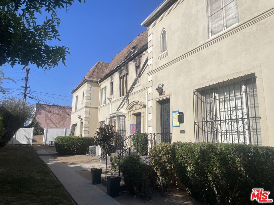 Property photo for 4901 4905 W 20th St, Los Angeles, CA