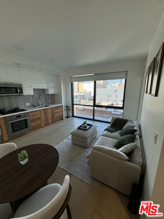 Property photo for 400 S Broadway, #502, Los Angeles, CA