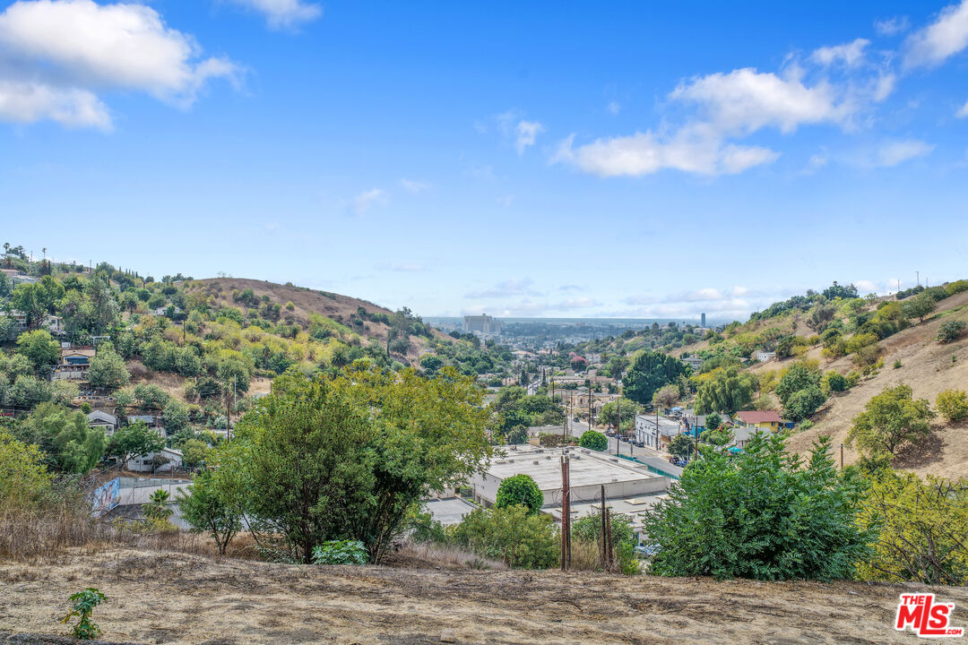 Property photo for 3758 Roberta, Los Angeles, CA