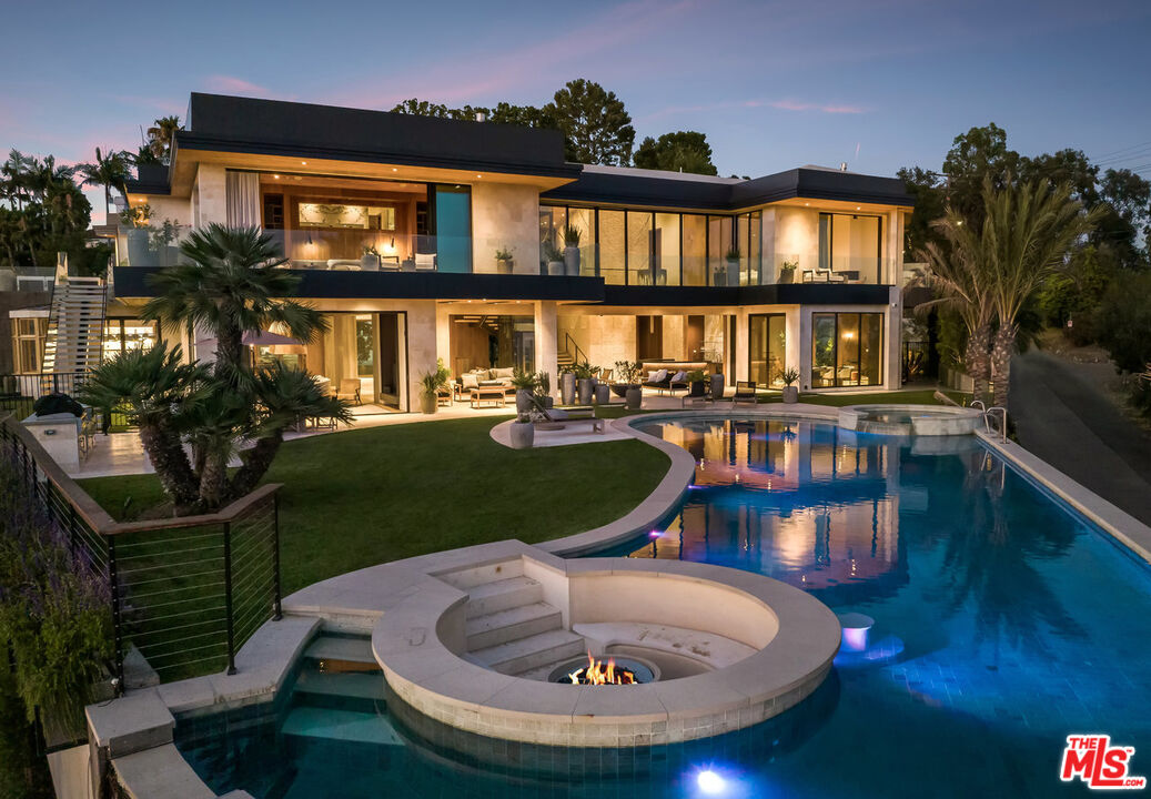 Property photo for 1625 Summitridge Dr, Beverly Hills, CA