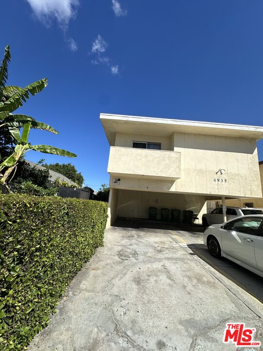 Property photo for 4835 Pickford St, Los Angeles, CA