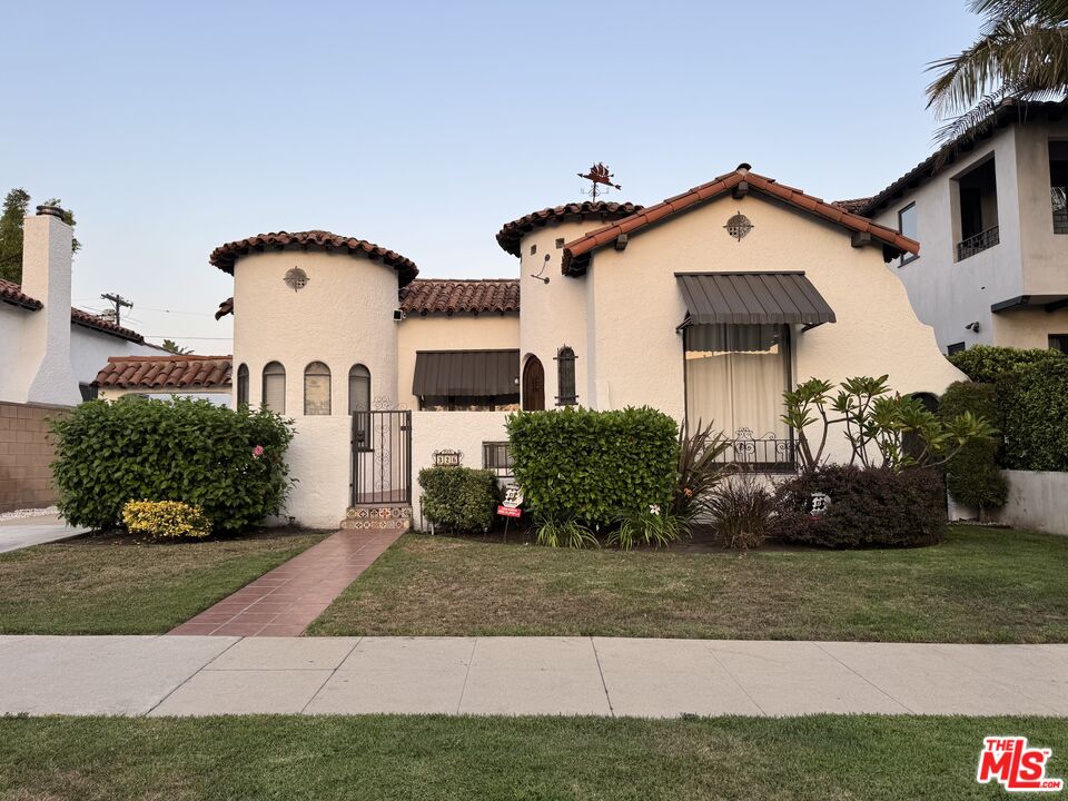 Property photo for 326 N La Jolla Ave, Los Angeles, CA