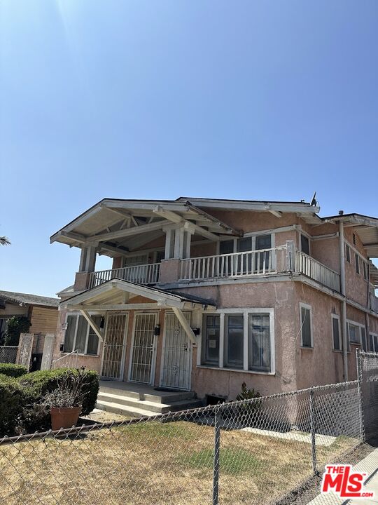 Property photo for 4305 S Harvard Blvd, Los Angeles, CA