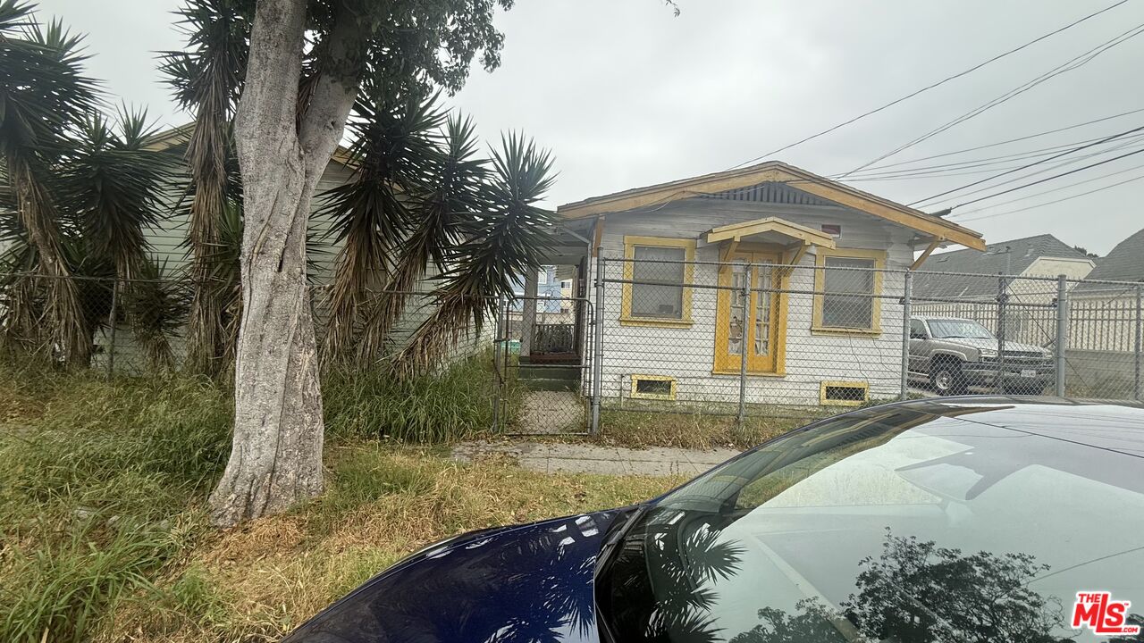 Property photo for 1140 Exposition Blvd, Los Angeles, CA