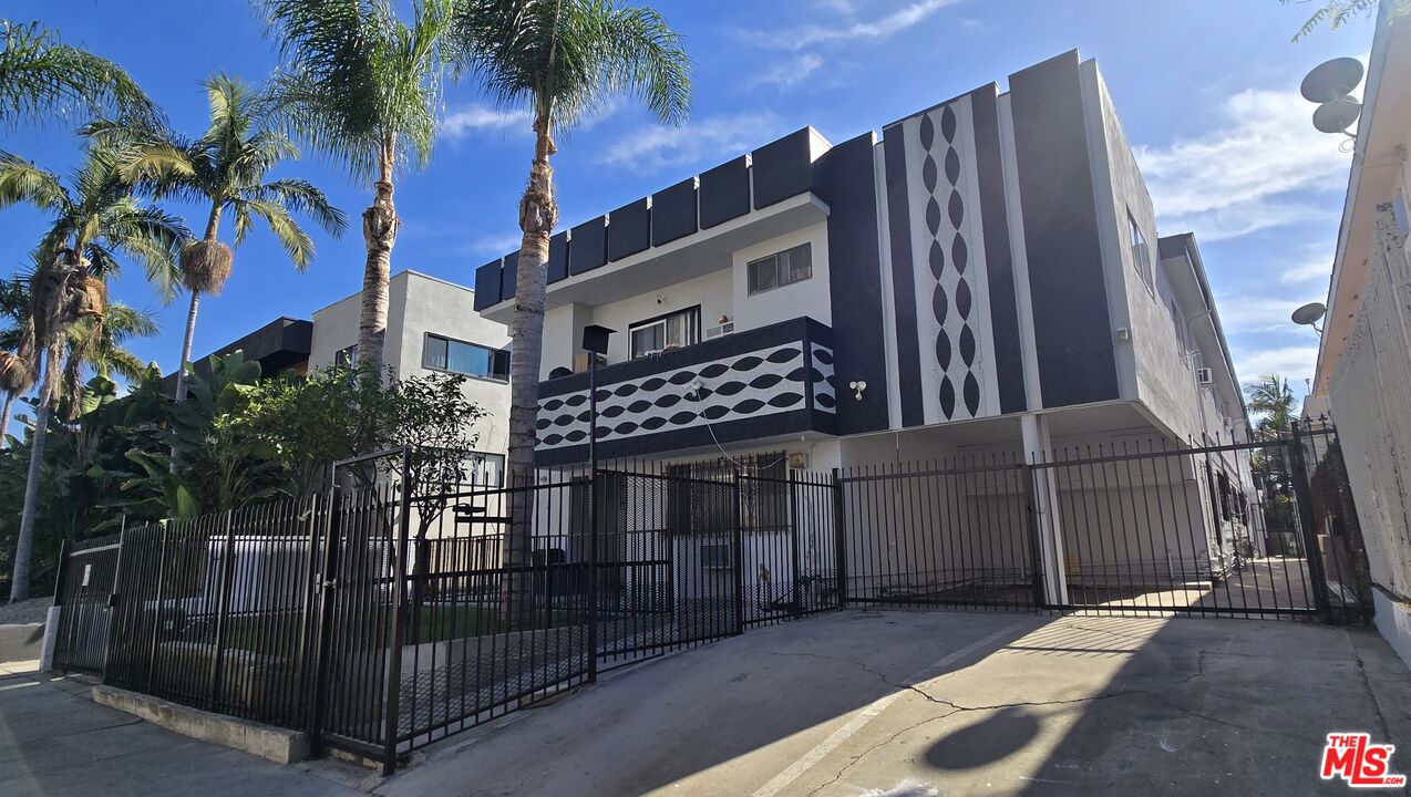 Property photo for 4942 Rosewood Ave, Los Angeles, CA