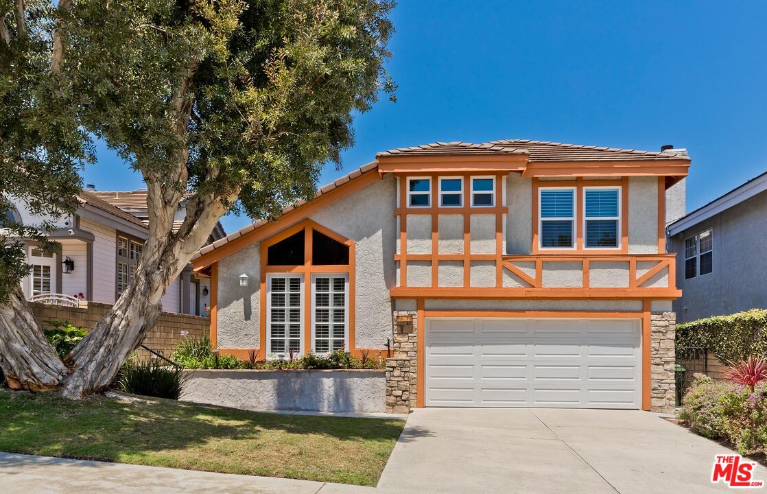 Property photo for 7557 W 82nd St, Playa Del Rey, CA