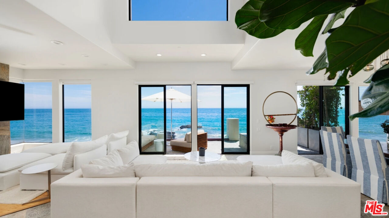 Property photo for 25252 Malibu Rd, #Upper Unit, Malibu, CA